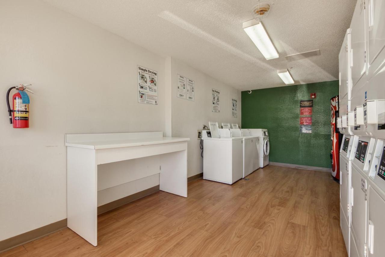 Hometowne Studios By Red Roof Dallas - Mesquite Esterno foto